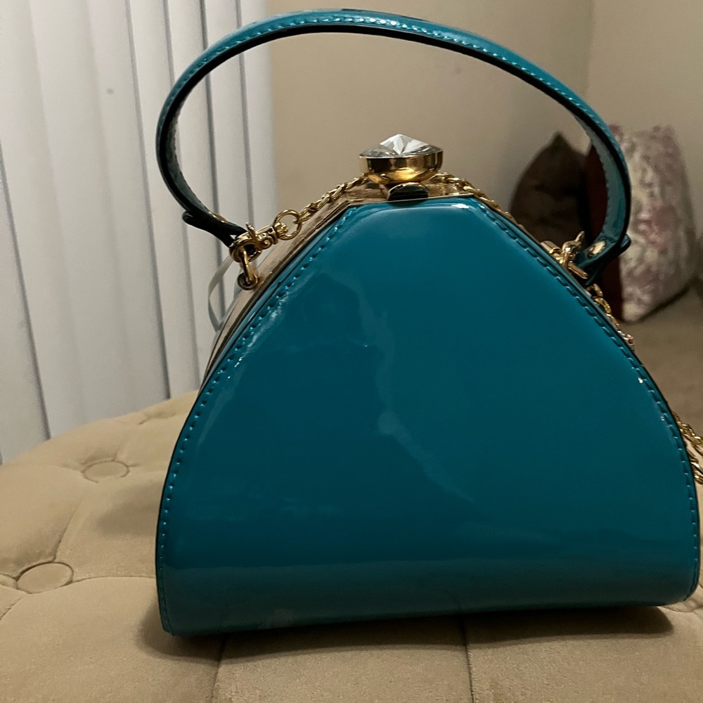 Elegant Teal Handbag
**Never used** - Picture 3 of 8